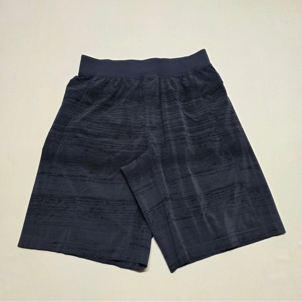 Lululemon Men Medium Charcoal Heather Athletic Shorts Drawstring Elastic Waist